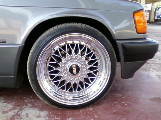 MAX BBS โคเมี้ยม 5 รู BENZ 112 และ 5 รู BMW 120 ขอบ 17ยาง ปี 15