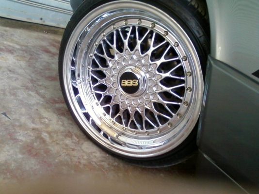 MAX BBS โคเมี้ยม 5 รู BENZ 112 และ 5 รู BMW 120 ขอบ 17ยาง ปี 15