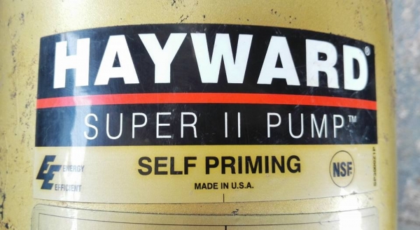 ** Sold Klub ** ปั้มน้ำสระว่ายน้ำ HAYWARD USA.รุ่น Super II Pump 3 HP 380V ท่อ 2" เจ้าของทุบสระทำบ่อปลาเลยขายครับ!!