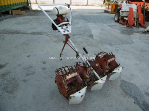 เครื่องกำจัดวัชพืชในร่องข้าว ROBIN  RC04-2B รหัสสินค้า : 80803346  ติดต่อ  Tel.086-8150487 www.nihonmono.com
