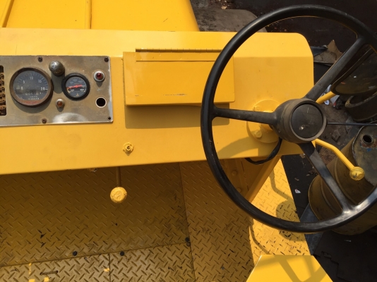 ขายด่วนรถบด3ล้อเหล็ก SAKAI R2 พร้อมใช้งาน เล่มทะเบียน