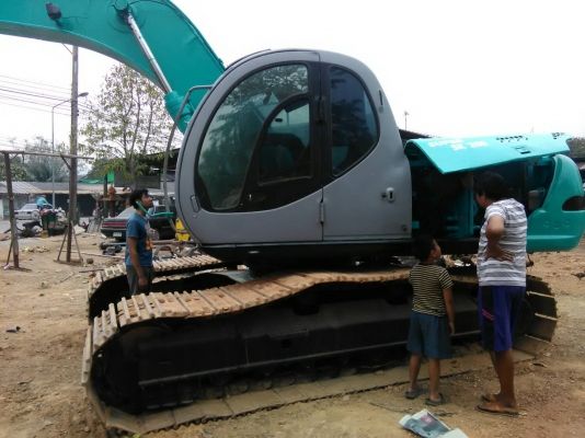ขายรถแบคโฮ KOBELCO SK200-Vธรรมดา เอกสารเล่มทะเบียน ราคา 750000