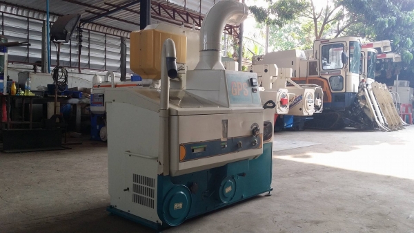 เครื่องสีข้าวกล้องเก่าญี่ปุ่น  SATAKE  รุ่น GPS350AX  สภาพเครื่องสวย พร้อมใช้งาน  ขนดกระทัดรัด