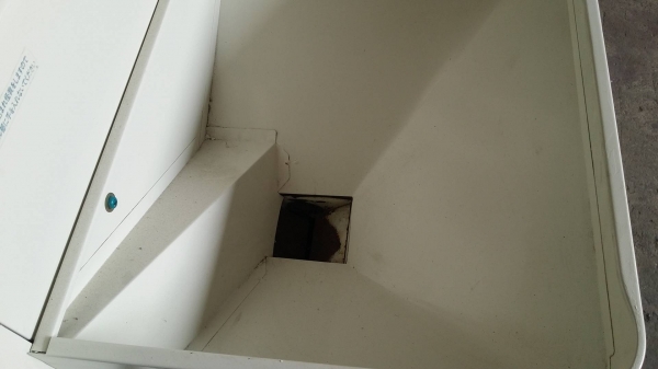 เครื่องสีข้าวกล้องเก่าญี่ปุ่น  SATAKE  รุ่น GPS350AX  สภาพเครื่องสวย พร้อมใช้งาน  ขนดกระทัดรัด