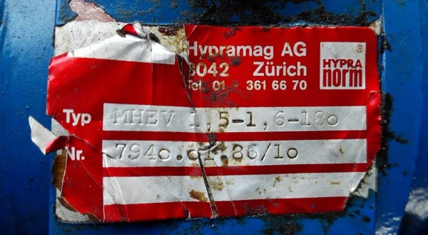 ** ขายแล้วครับ!! **มอเตอร์ปั้มไฮดรอลิค Elektromoto Germany 1 HP 380V พร้อมวาล์วคอนโทรลไฟฟ้า AC 220V. สภาพสดถอดจากไลน์ผลิตมาเทสได้ครับ.