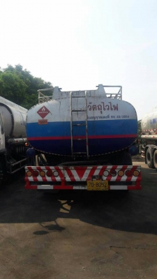 รถบรรทุกน้ำมัน ISUZU 3 เพลา 6 ล้อ