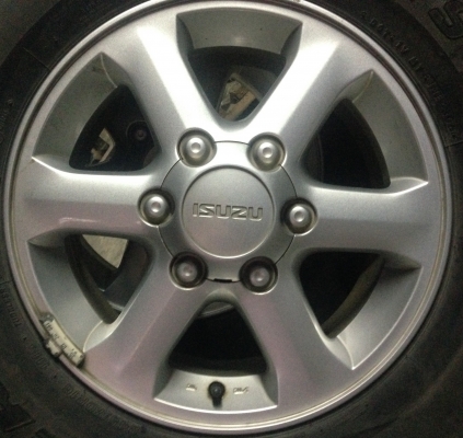 แม็ก ISUZU D-MAX Hilander พร้อมยาง 245-70-16 แม็ก ISUZU D-MAX Hilander พร้อมยาง 245-70-16