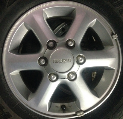 แม็ก ISUZU D-MAX Hilander พร้อมยาง 245-70-16 แม็ก ISUZU D-MAX Hilander พร้อมยาง 245-70-16