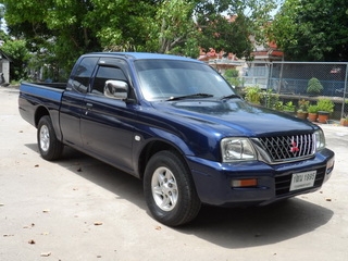 MITSUBISHI STRADA 2.5 MT ปี 2002 รถสวยพร้อมใช้ จัดไฟแนนซ์ได้ T.086-527-9533 MITSUBISHI STRADA 2.5 MT ปี 2002 รถสวยพร้อมใช้ จัดไฟแนนซ์ได้ T.086-527-9533