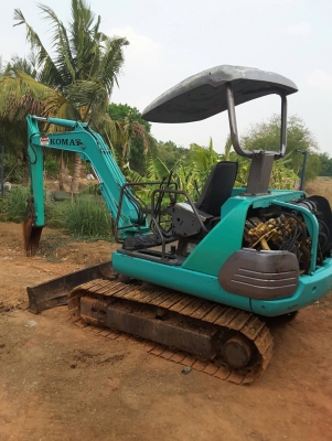 รถแบคโฮ Komatsu PC 30-7