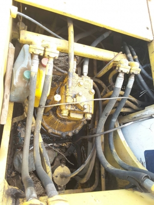 ขาย!! >>> Komatsu Pc200 รุ่น3 <<< พร้อมใช้งาน ราคา 580,000 บาท ขาย!! >>> Komatsu Pc200 รุ่น3 <<< พร้อมใช้งาน ราคา 580,000 บาท