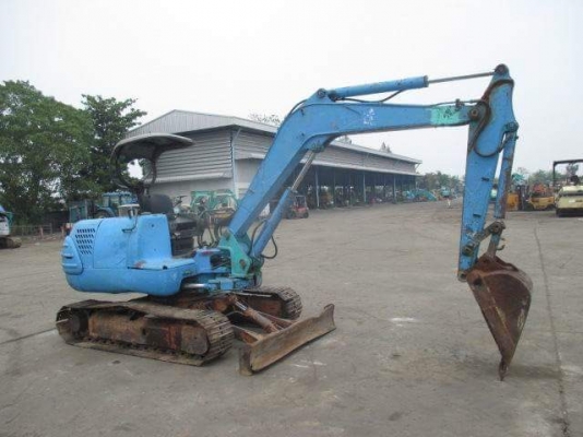 ขายรถขุด ยี่ห้อ: KOBELCO รุ่น : SK045 รถเก่านอกแท้ มีเอกสารใบอินวอย รถไม่เคยใช่งานในไทย สนใจติดต่อ: 099-907-9273 กิ๊ฟ กมลชนก