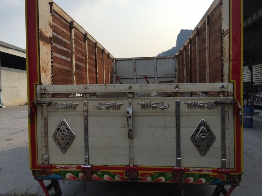 กระบะดั้มปิเนียม สภาพสวยน้องๆต่อใหม่สีสวย แต่ถูกกว่าต่อใหม่เยอะครับ165,000