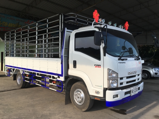 ขายISUZU 6ล้อ FRR210 EURO 3 รุ่นหน้าตึกเครื่อง210เเรงคอมมอลเรลกระบะคาร์โก้พร้อมคอกสูงยาว5.6เมตรหัวเดิมๆเบรคทิฟฟี่จดทะเบียนปี2556(2013)ใครหารุ่นนี้อยู่ไม่ผิดหวังเเน่นนอนราคา1,150,000บาทจัดไฟเเนนท์ได้ทั่วโลกครับสนใจดูรถได้ที่เต็นท์รถ JJ.AUTOCAR 2 หลังวัดจัน