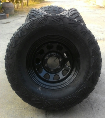 ขาย ยางลุยๆ 305/70/16(33")พร้อมล้อ 16x8 ลบ 30