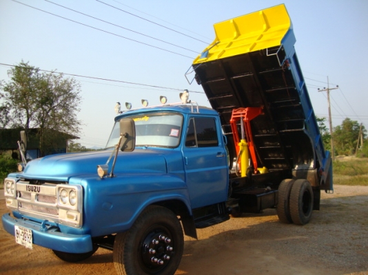 รถดั้มหัวยาวทหารไฮปอยด์ (ตัวสุดท้าย)