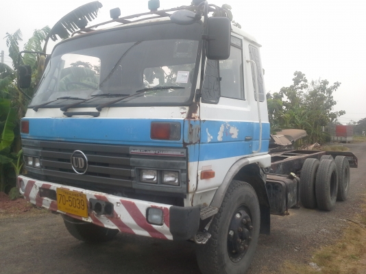 NISSAN 10ล้อเพลาเดียว180แรง  เบรคฟี่ พร้อมแอร์ เครื่องดี ขับดี ครัทชีสวย รถเดิมๆยางดี ขาย 460,000 บาท ศุภากร 081-1903107, 081-4252943