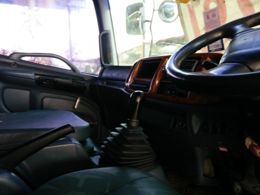 ขายหกล้อเม้กาเครื่อง145  แรงปี 46  รถสวยมากๆพร้อมใช้งานได้เลยโทร 0616892888