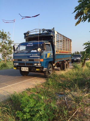 NPR115แรง. เอฟเอ็ม-หลัง. สภาพสวยมากๆ ยางเตม. คอกสวย. เกวัดไมชึ้นทุกตัว