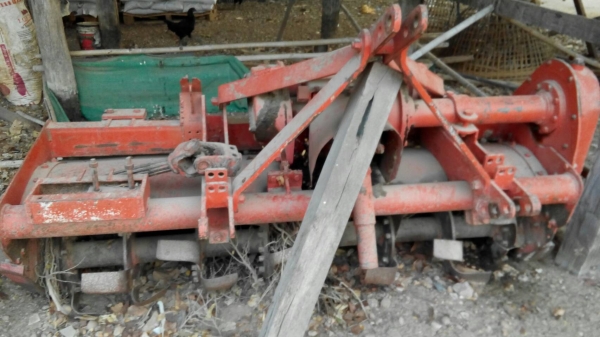 รถไถฟอร์ด 6610