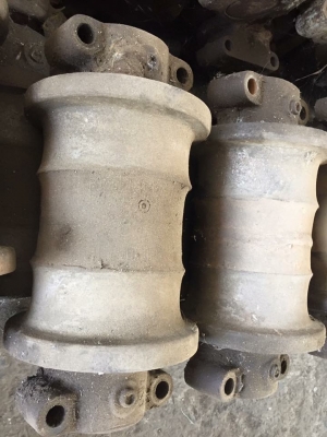 โรลเลอร์รถขุด sumitomo 2800 F2 เก่าญี่ปุ่น ราคา 2,000 บาท โรลเลอร์รถขุด sumitomo 2800 F2 เก่าญี่ปุ่น ราคา 2,000 บาท