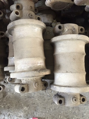 โรลเลอร์รถขุด sumitomo 2800 F2 เก่าญี่ปุ่น ราคา 2,000 บาท โรลเลอร์รถขุด sumitomo 2800 F2 เก่าญี่ปุ่น ราคา 2,000 บาท