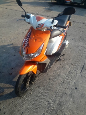 ขายฮอนด้า ไอคอน 12,000 งดต่อ เล่มพร้อมชุดโอน รถอยู่นนทบุรี โทร0843545593