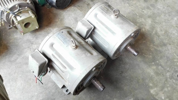 ** Sold Klub ** มอเตอร์ TOSHIBA Made in JAPAN 5 HP ไฟญี่ปุ่น 200V 3 สาย สภาพสดนอกพร้อมใช้งานมาเทสได้ครับ!!