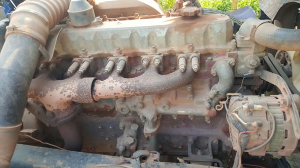 รถฮีโน่ 6 ล้อดั้ม FF3H 195 แรงม้า. ปี 37.    สนใจติดต่อ  081 - 6079515