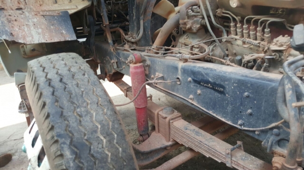 รถฮีโน่ 6 ล้อดั้ม FF3H 195 แรงม้า. ปี 37.    สนใจติดต่อ  081 - 6079515