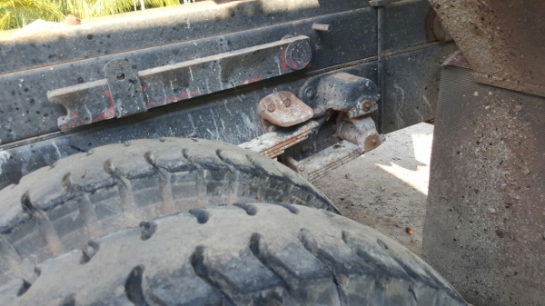 รถฮีโน่ 6 ล้อดั้ม FF3H 195 แรงม้า. ปี 37.    สนใจติดต่อ  081 - 6079515