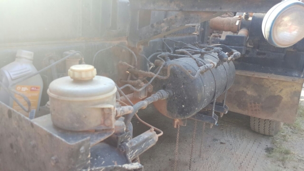 รถฮีโน่ 6 ล้อดั้ม FF3H 195 แรงม้า. ปี 37.    สนใจติดต่อ  081 - 6079515