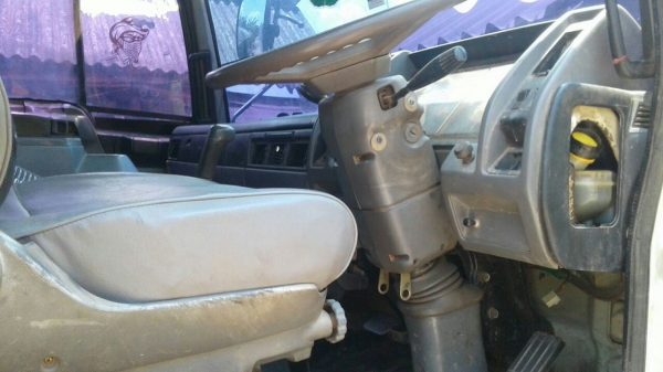 รถฮีโน่ 6 ล้อดั้ม FF3H 195 แรงม้า. ปี 37.    สนใจติดต่อ  081 - 6079515