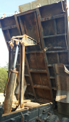 รถฮีโน่ 6 ล้อดั้ม FF3H 195 แรงม้า. ปี 37.    สนใจติดต่อ  081 - 6079515