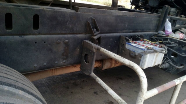 รถฮีโน่ 10 ล้อดั้ม FM1J เปลื่ยนเครื่อง 320 แรงม้า. ปี 48.  ( ขาย แม่ , ลูก. )    สนใจติดต่อ  081 - 6079515