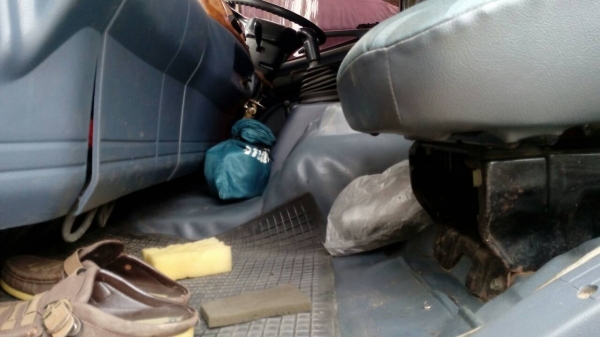 รถฮีโน่ 10 ล้อดั้ม FM1J เปลื่ยนเครื่อง 320 แรงม้า. ปี 48.  ( ขาย แม่ , ลูก. )    สนใจติดต่อ  081 - 6079515