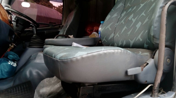 รถฮีโน่ 10 ล้อดั้ม FM1J เปลื่ยนเครื่อง 320 แรงม้า. ปี 48.  ( ขาย แม่ , ลูก. )    สนใจติดต่อ  081 - 6079515