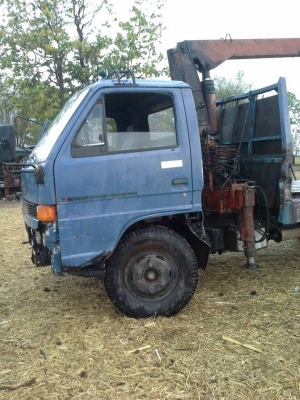 NPR59LL. พร้อมเครน NPR59LL. พร้อมเครน