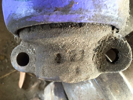 โรลเลอร์รถขุด hitachi ex 50 เก่าญี่ปุ่น ราคา 2,000 บาท โรลเลอร์รถขุด hitachi ex 50 เก่าญี่ปุ่น ราคา 2,000 บาท