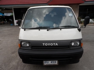 TOYOTA HIACE 2.0 MT พร้อมติดตั้งแก๊ส LPG พร้อมใช้ ขายถูก T.086-527-9533
