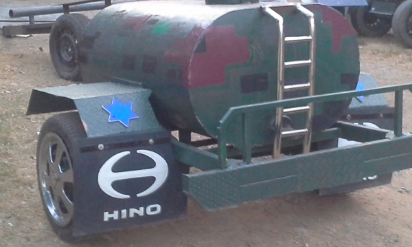 ขายรถถังแถมปั้มฉีดนำ้ ราดถนน ดับฝุ่น ขายรถถังแถมปั้มฉีดนำ้ ราดถนน ดับฝุ่น