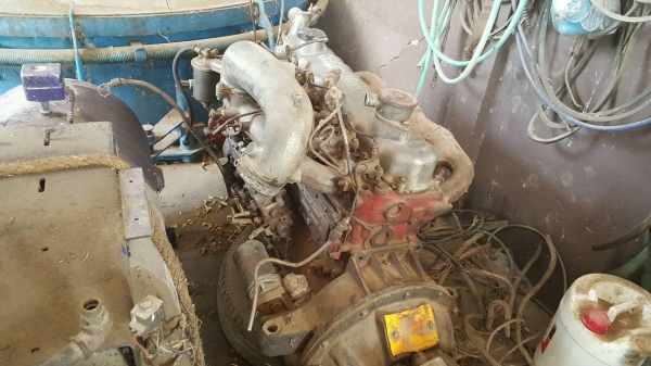 ขาย เครื่อง EH700 168 แรงม้า พร้อมเกียร์ มีใบคุมเครื่องครับ