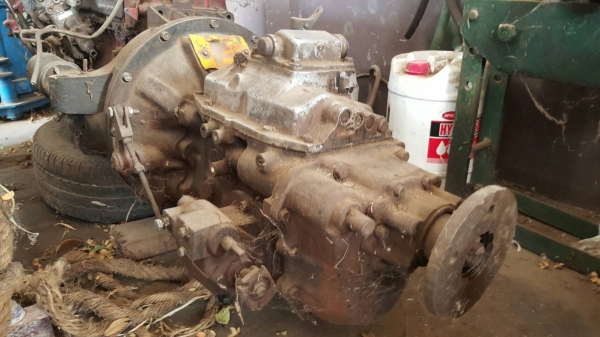 ขาย เครื่อง EH700 168 แรงม้า พร้อมเกียร์ มีใบคุมเครื่องครับ