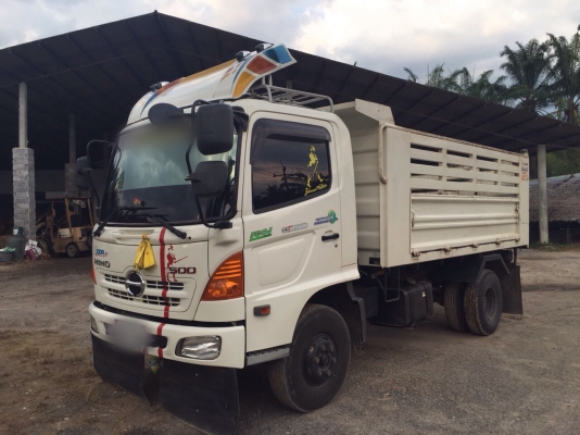 ขายรถ6ล้อดั้มพ์ HINO FC9JELA เครื่อง 175แรงม้า ปี56 วิ่ง 70,659กิโล สนใจโทร 081-970-1072