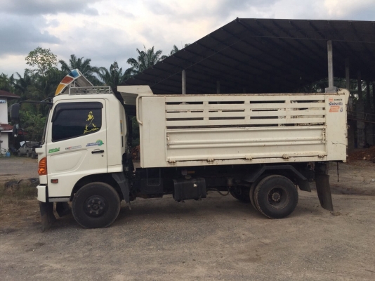 ขายรถ6ล้อดั้มพ์ HINO FC9JELA เครื่อง 175แรงม้า ปี56 วิ่ง 70,659กิโล สนใจโทร 081-970-1072