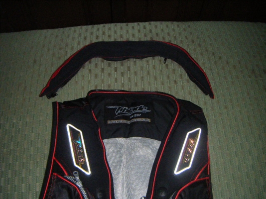 เสื้อชูชีพ V-FOX รับน้ำหนักได้ 120 กกใ มี 6 สี