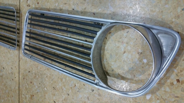 ขายกระจังหน้า bmw 2002tii 2002 tti (1602 2002)
สภาพตามรูป เอาไปปัดเงาสวยเลยครับ

16002 บาท

0834301397
Line: surawat.hant