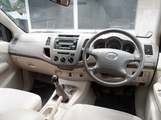 TOYOTA VIGO 2.5 G D4D CAB ปี 2006 รถพร้อมใช้ จัดไฟแนนซ์ได้ T.086-527-9533