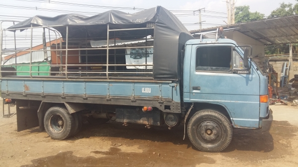 ขายหกล้อกลางกระบะโดยสาร NPR-115 แรงม้าเดิมๆมือเดียวพร้อมใช้