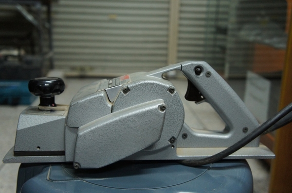 ขายกบไฟฟ้า3นิ้ว MAKITA แท้